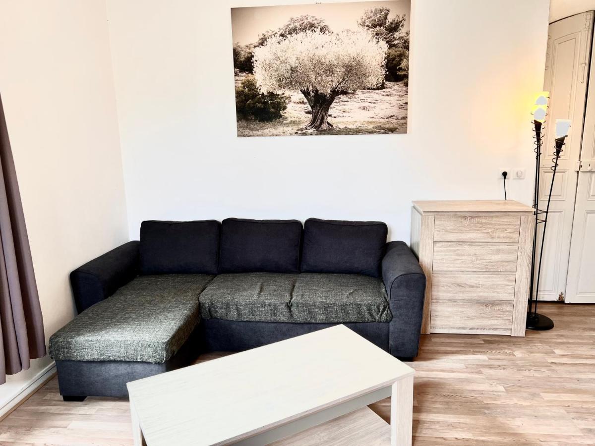 Domaine De L'Aufrene Bed & Breakfast Hyeres Exterior photo