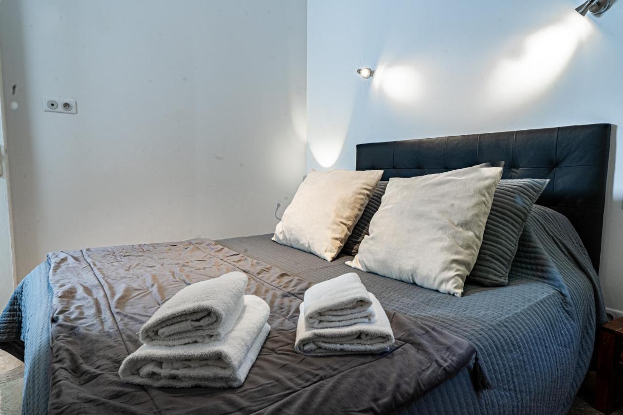 Domaine De L'Aufrene Bed & Breakfast Hyeres Exterior photo