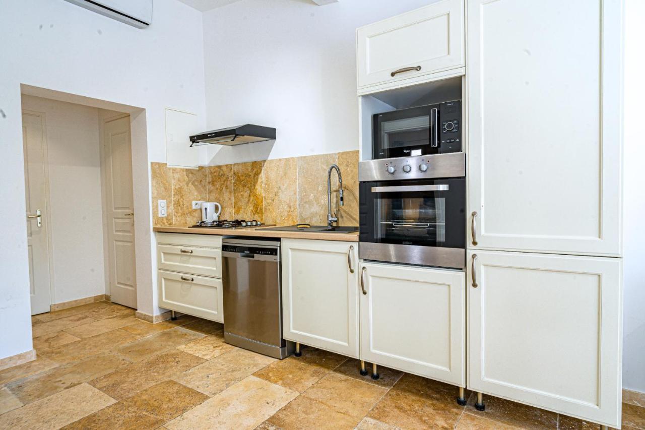 Domaine De L'Aufrene Bed & Breakfast Hyeres Exterior photo