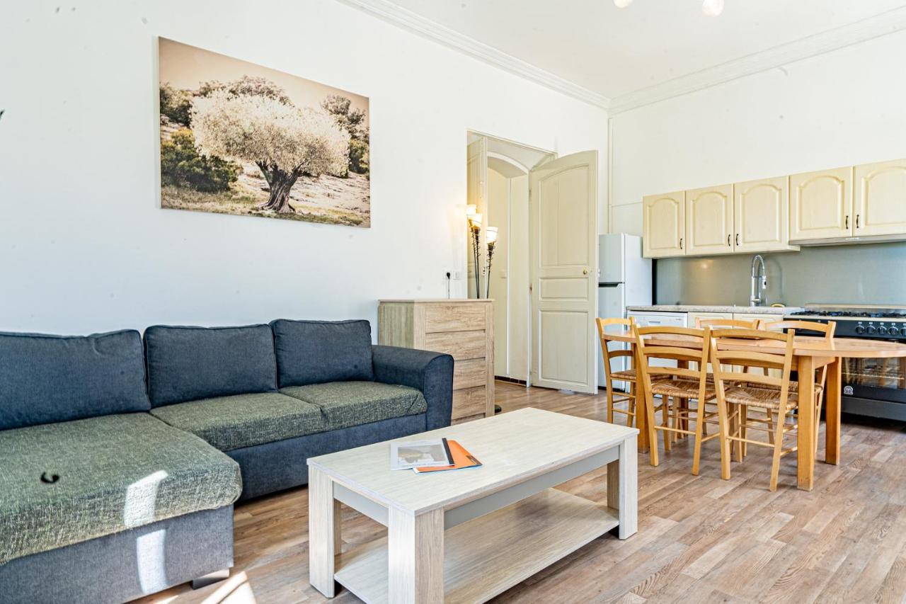 Domaine De L'Aufrene Bed & Breakfast Hyeres Exterior photo